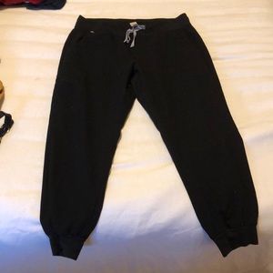 Womens figs Zamora jogger in black